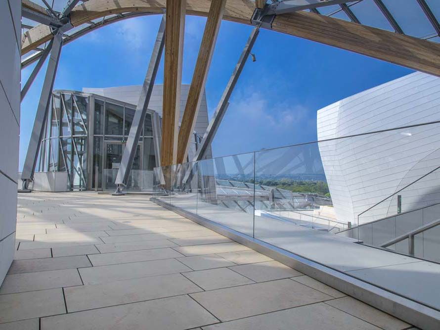 Fondation Louis Vuitton 5 questions sur le coup déclat de Bernard Arnault Challenges #57 Fondation Louis Vuitton 5 questions sur le coup déclat de Bernard Arnault Challenges
