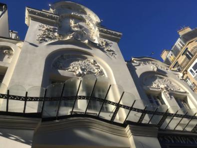 Elysée Montmartre Façade