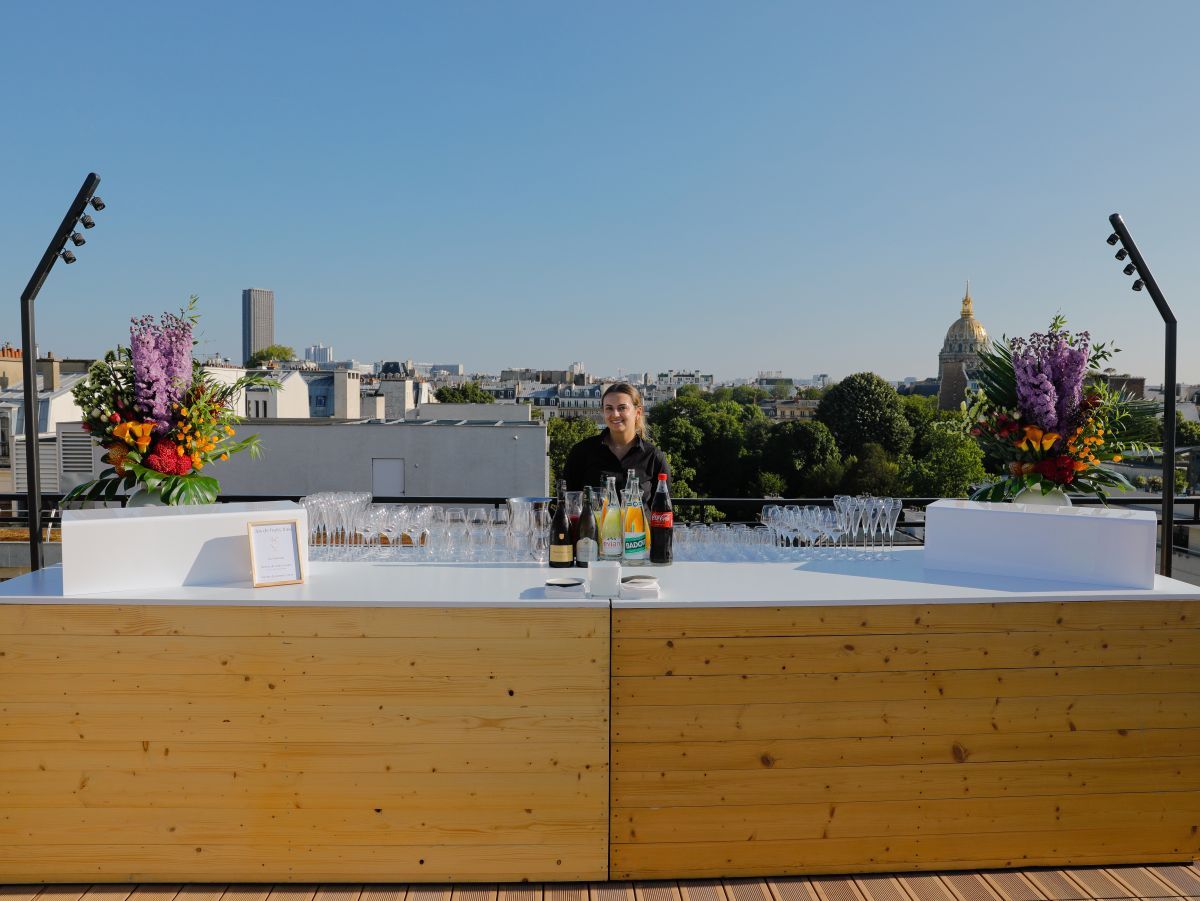 Soirée sur un rooftop avec vue sur les Invalides, avec Hugo Riboulet en cuisine